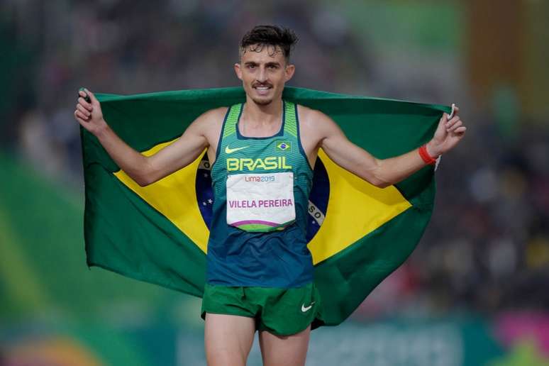 Ederson Vilela Pereira ganhou ouro nos 10km (Foto: Alexandre Loureiro/COB)