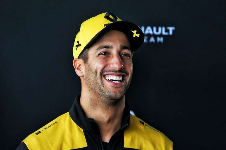Ricciardo sobre Gasly: “A realidade é essa, ele está muito longe de Max”