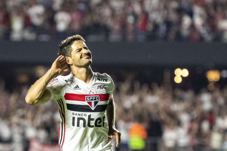 Pato comemora gol pelo São Paulo