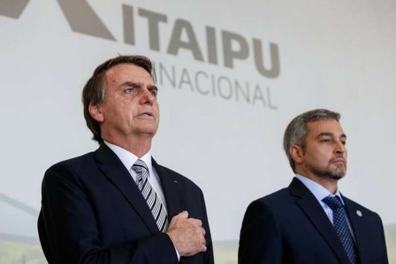 Em meio à crise, presidente do Paraguai depõe sobre Itaipu