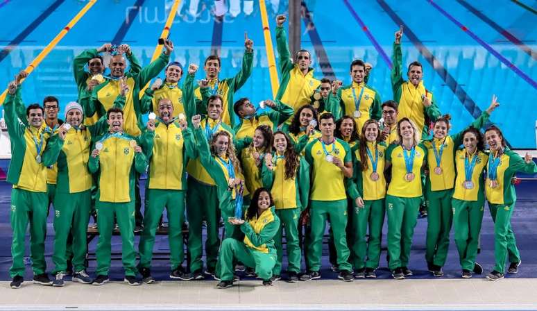 Natação brasileira encerra participação no Pan com a melhor campanha da história: 30 medalhas