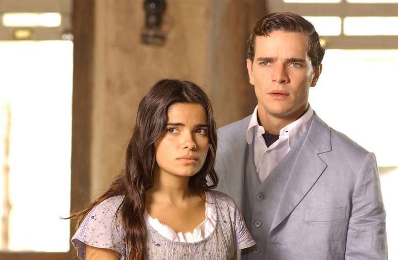 Vanessa Giácomo e Daniel de Oliveira em cena de 'Cabocla'