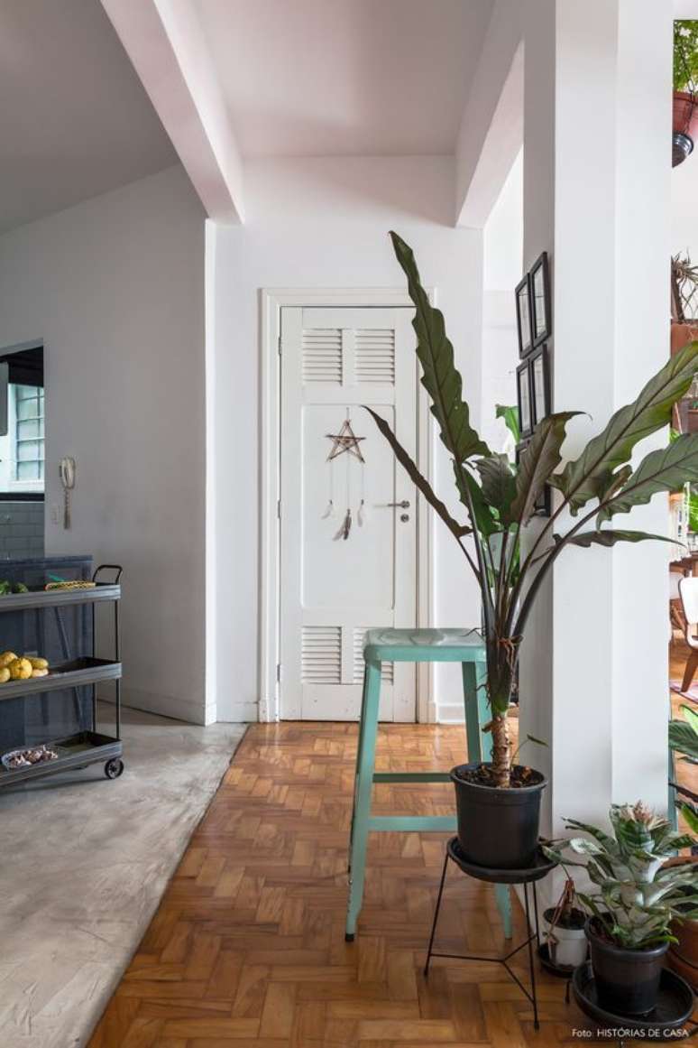 47. O sinteco &eacute; muito utilizado em ambientes com muita movimenta&ccedil;&atilde;o. Foto: Hist&oacute;rias de Casas