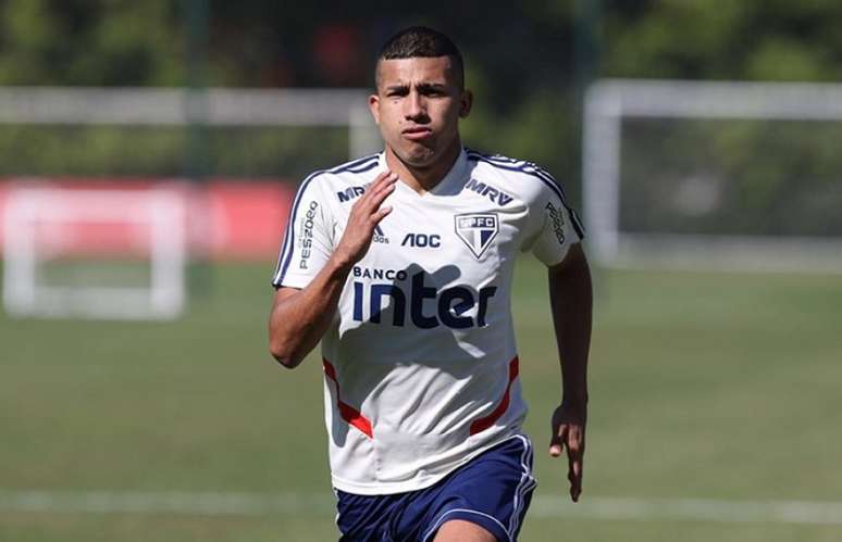 Rojas precisará passar por nova cirurgia no joelho direito (Foto: Rubens Chiri/saopaulofc.net)