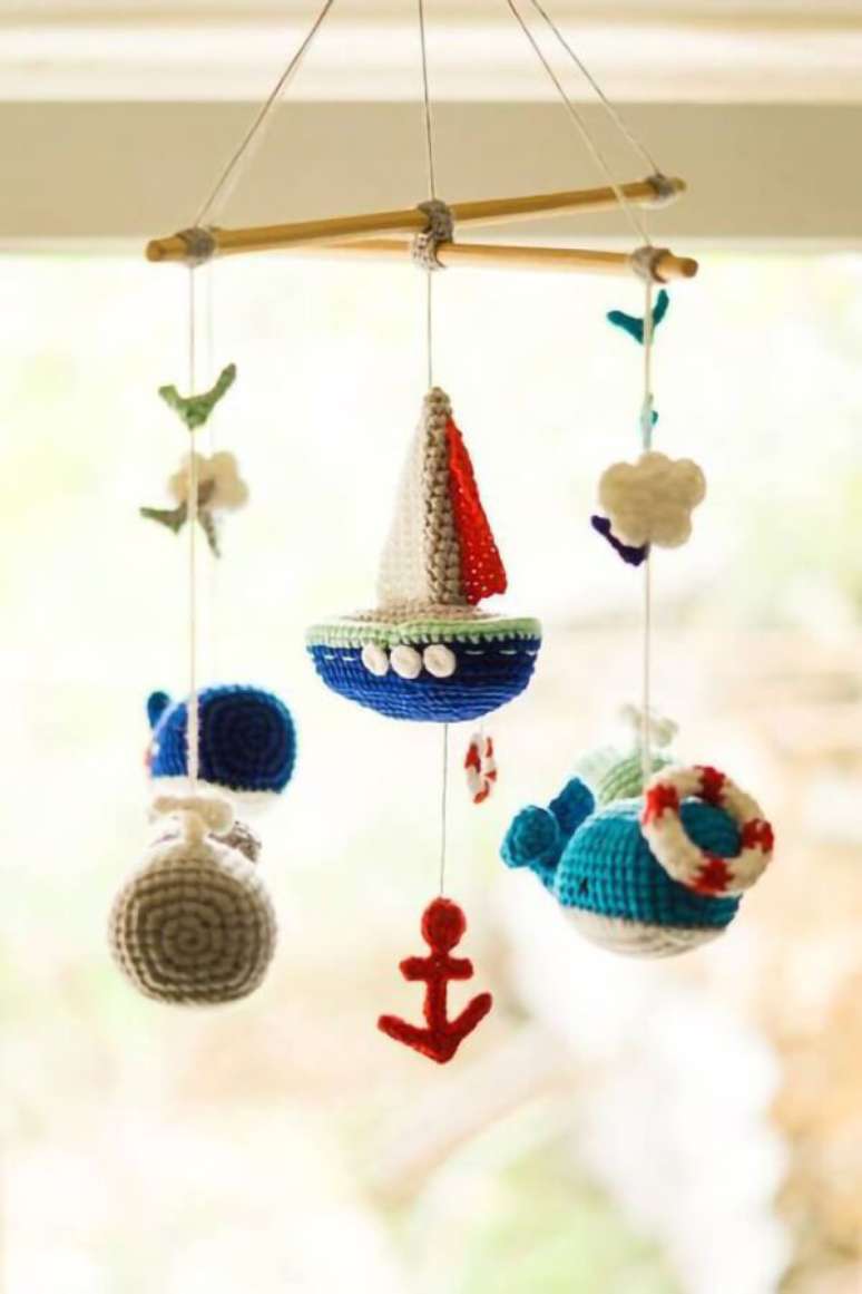 52. Móbile feito com elementos náuticos amigurumi. Fonte: Pinterest