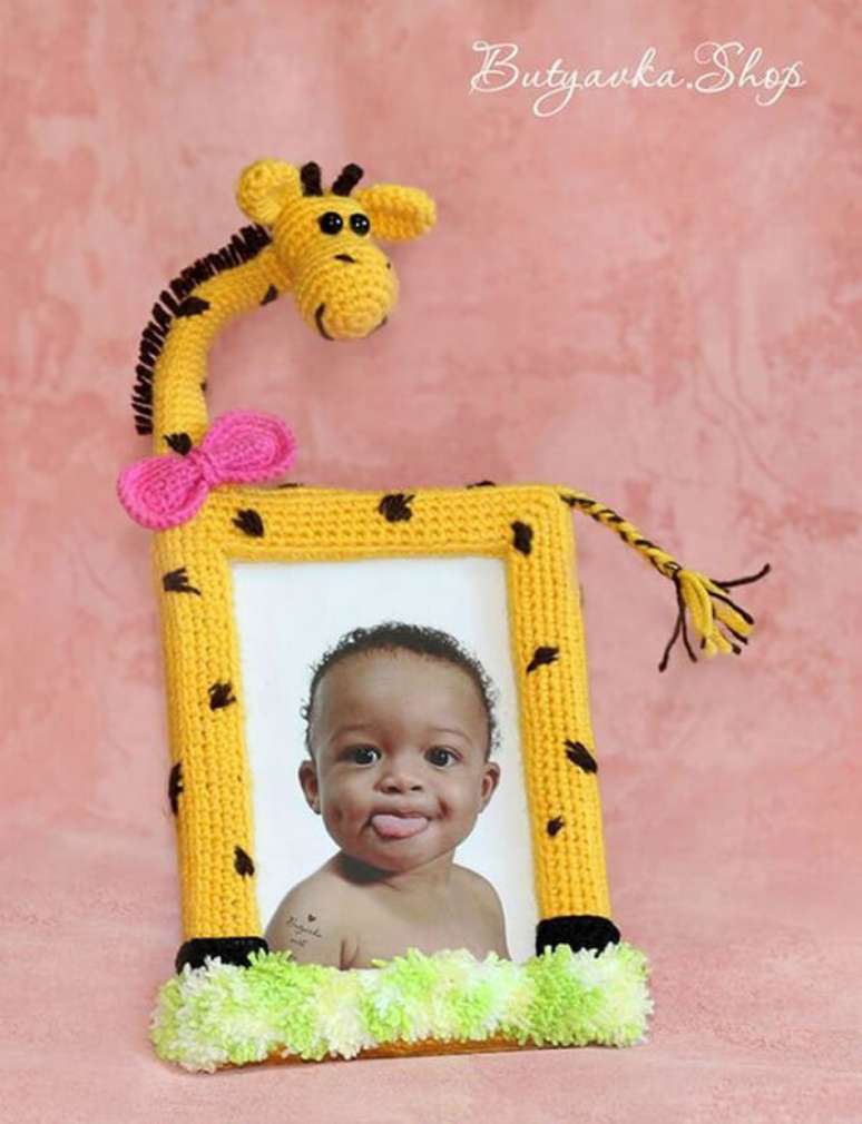 37. Porta-retrato de girafa amigurumi. Fonte: Pinterest