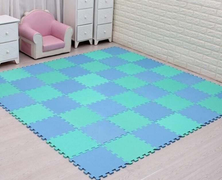 46. Tapete para quarto infantil em tons de azul. Fonte: Decora&ccedil;&atilde;o Simples