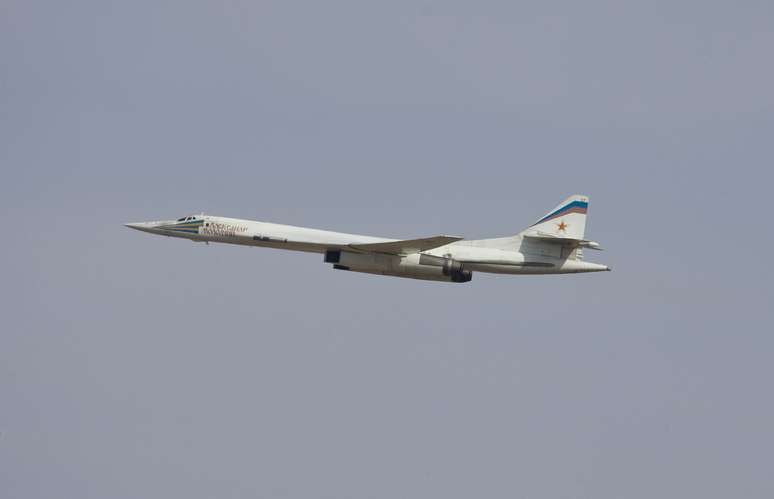Bombardeiro russo Tu-160 
03/10/2008
REUTERS/Shamil Zhumatov