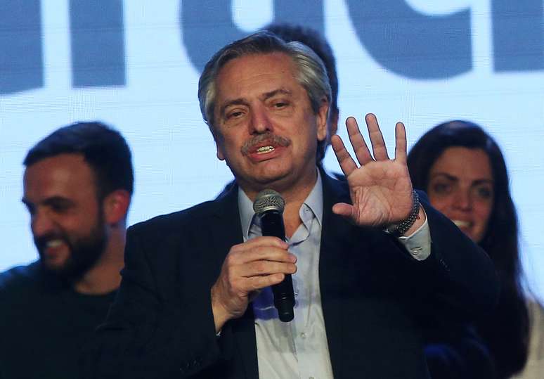 O candidato à presidência da Argentina Alberto Fernandez discursa durante eleições primárias em Buenos Aires
11/08/2019
REUTERS/Agustin Marcarian