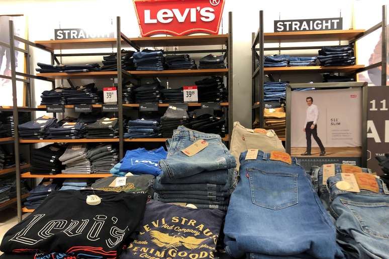 Roupas da Levis, uma das marcas signatárias do acordo 
31/07/2019
REUTERS/Mike Blake