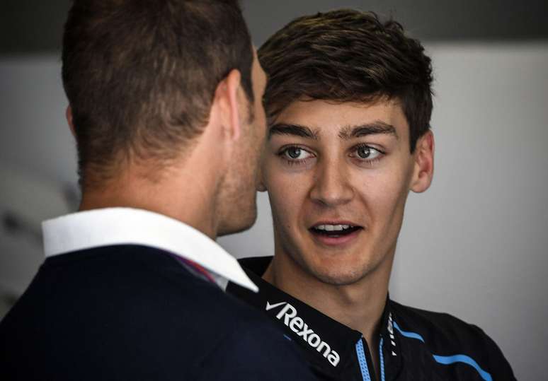 Wolff: “É muito cedo para promover George Russell para a Mercedes”