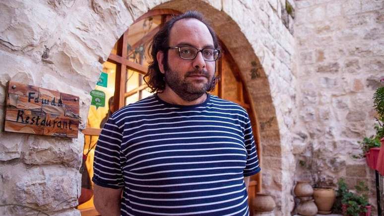 No restaurante Fawda, o chef Fadi Kattan serve pratos inspirados nos ideais herdados de seus bisavós palestinos