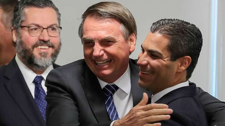 "A Noruega não é aquela que mata baleia lá em cima, no Polo Norte, não?", disse Bolsonaro