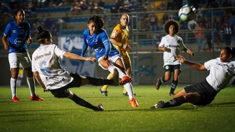 As meninas do Cruzeiro eliminaram o Grêmio para ter direito de decidir o torneio contra o Tricolor do Morumbi- (Divulgação/Cruzeiro)