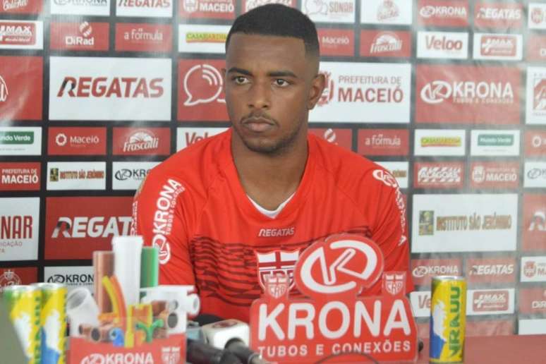 Wesley Dias espera ajudar o CRB no Brasileirão da Série B (Foto: Divulgação/CRB)