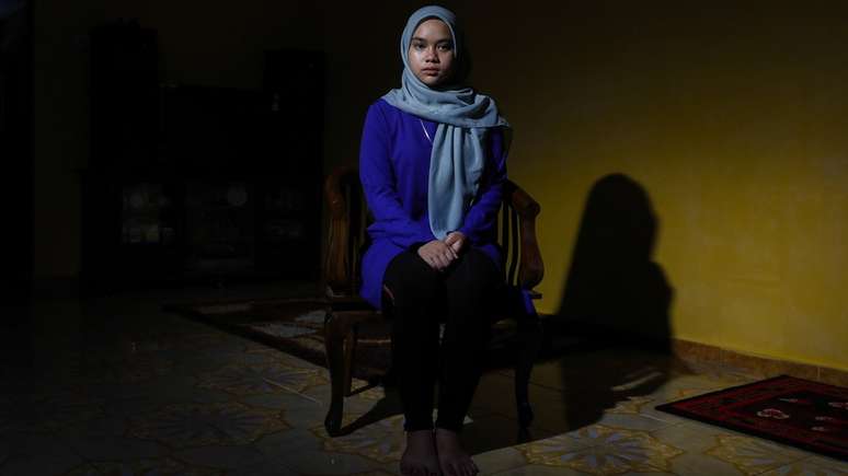 Siti Nurannisaa, estudante de 17 anos, foi protagonista de ataque de histeria coletiva na Malásia