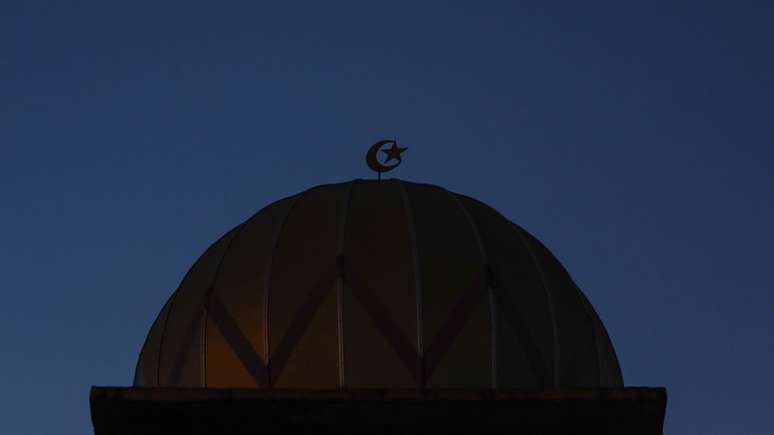 Uma das muitas mesquitas na cidade de Ketereh, na Mal&aacute;sia