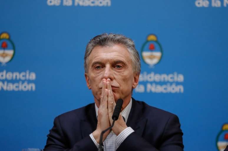 Derrota expressiva do presidente Macri nas primárias gera debate sobre governabilidade