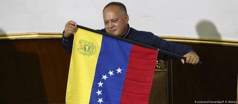 Diosdado Cabello, número 2 após Maduro, diz que Assembleia Nacional já se desintegrou há tempos