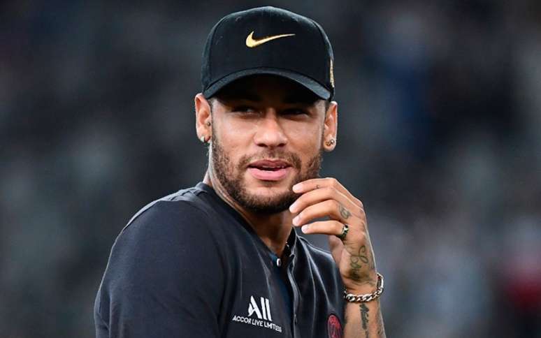 Neymar busca novo clube para a temporada europeia (Foto: FRANCK FIFE/AFP)