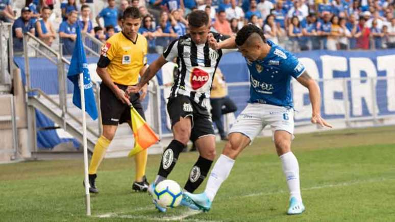 Santos perdeu para o Cruzeiro, neste domingo, por 2 a 0, no Mineirão (Fábio Barros/Agência F8)