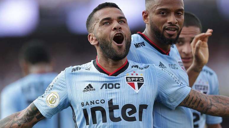 Daniel Alves estreou com gol e vitória (Divulgação Twitter)