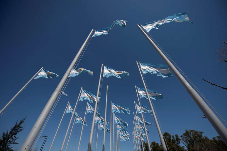 Bandeiras da Argentina em Buenos Aires 
Foto: Jonathon Nackstrand