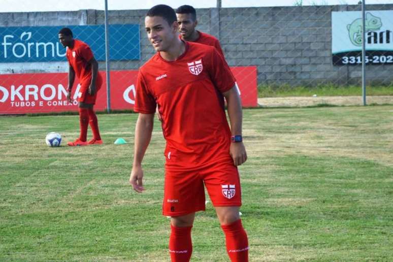 Felipe Ferreira quer vitória do CRB contra a Ponte (Foto:Divulgação)