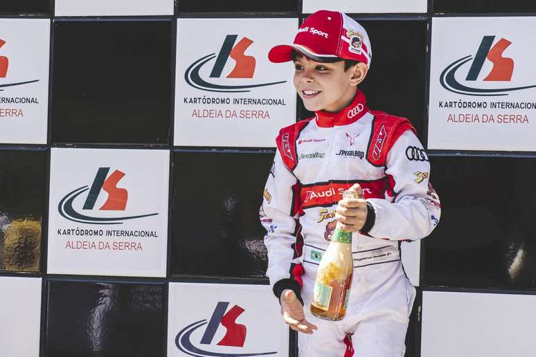 Em Aldeia da Serra, Augustus Toniolo vence etapa do Paulista Light de Kart