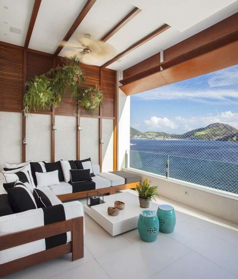 21. O seat garden &eacute; perfeito para criar mais lugar se sentar &ndash; Foto: Casa de Valentina