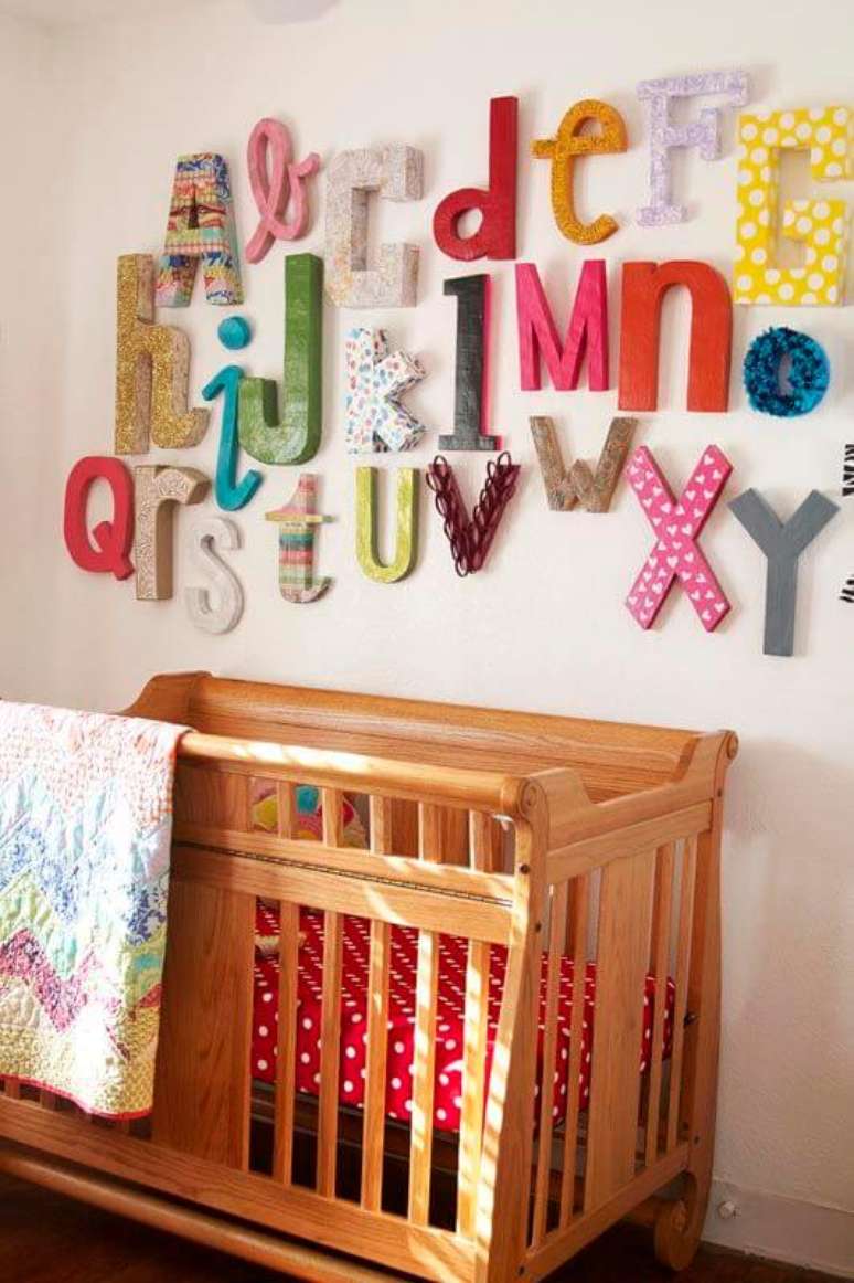 1. Os moldes de letras podem ser a decoração do quarto infantil – Por: Pinterest