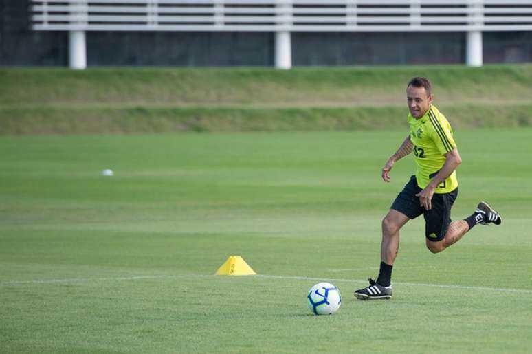 Rafinha voltará ao time titular do Flamengo diante do Internacional (Foto: Alexandre Vidal/Flamengo)