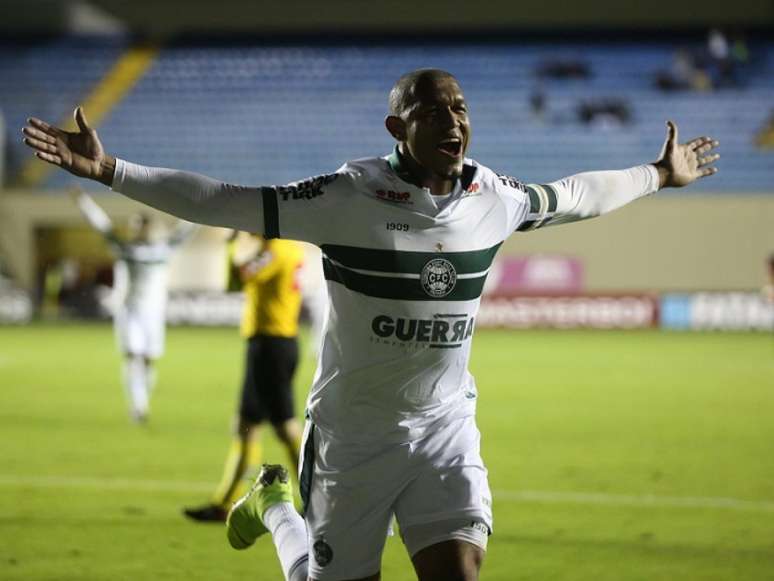 Rodrigão é o grande nome do Coritiba com 10 gols na Série B (Foto: Divulgação/Coritiba)