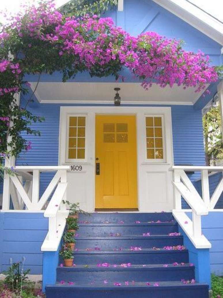 17. Pinturas de casas azul e amarelo – Por: Pinterest