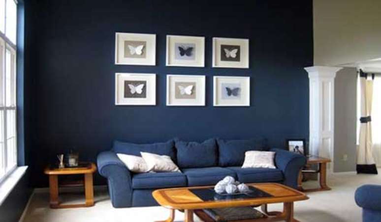 70. Faça as pinturas de casa por dentro em tons de azul marinho – Por: Pinterest