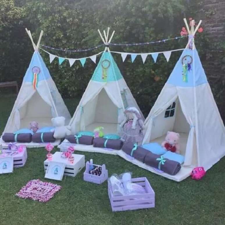 17. Cabaninha infantil oca montada em ambiente externo. Fonte: Pinterest