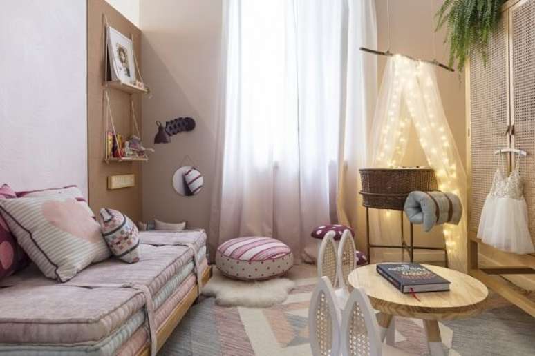37. Cabaninha infantil decora o quarto do beb&ecirc;. Fonte: Pinterest