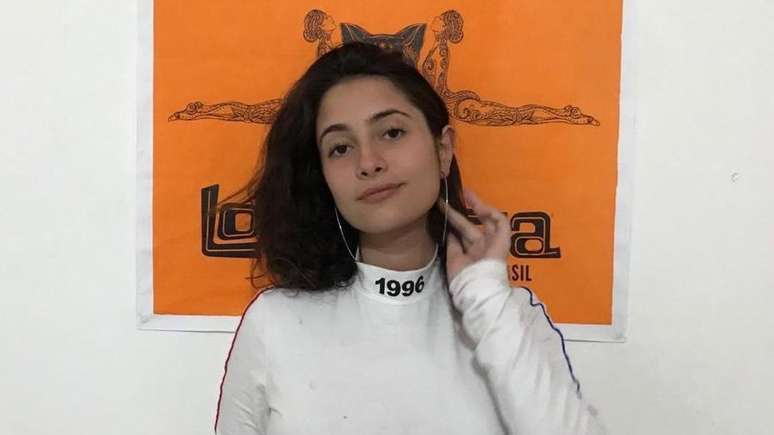 Hoje com 19 anos, Fabiana conta que não se incomodou com os compartilhamentos de sua foto na internet