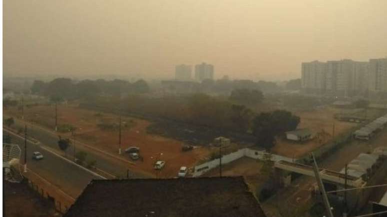 A consequência das queimadas é visível no céu de Rondônia