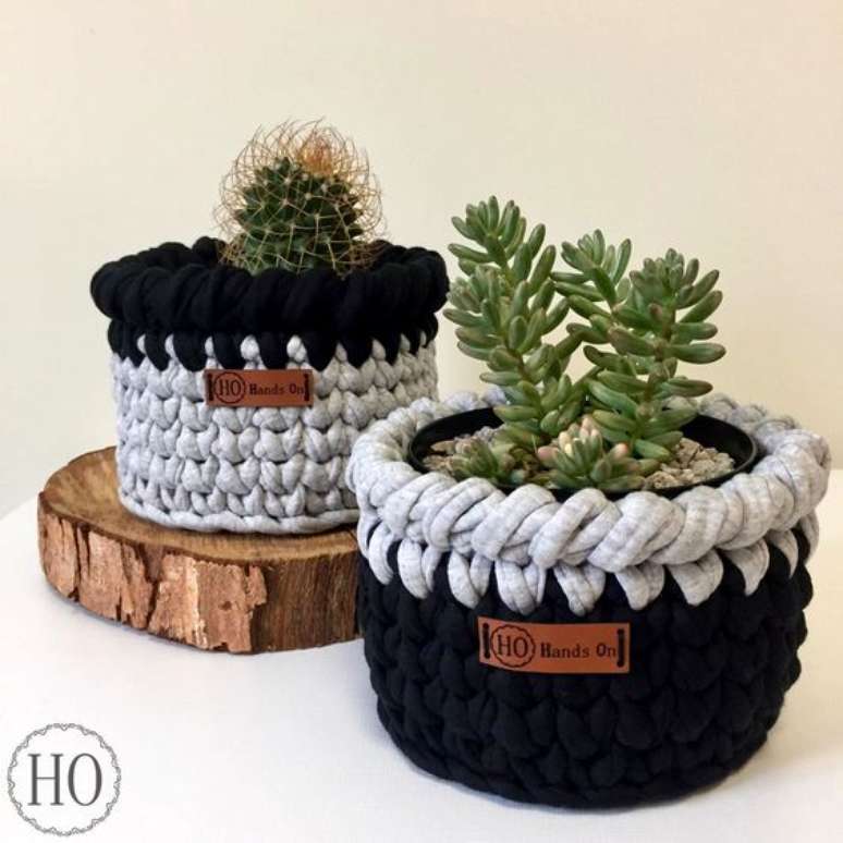 35. O cesto de crochê como cachepot é uma tendência recente. Foto: Studio Handson