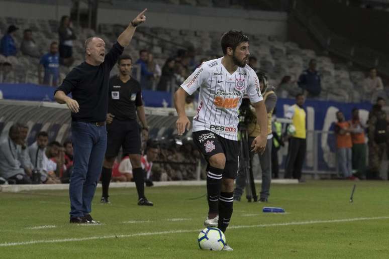 O uruguaio Bruno Méndez deve ser o titular da zaga do Corinthians contra o Avaí, na Ressacada (Foto: Daniel Augusto Jr/Ag. Corinthians)