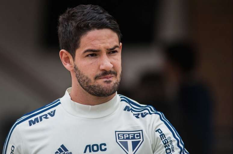 Alexandre Pato fez trabalhos internos no CT, nesta sexta-feira (Foto: Maurício Rummens/Fotoarena/Lancepress!)