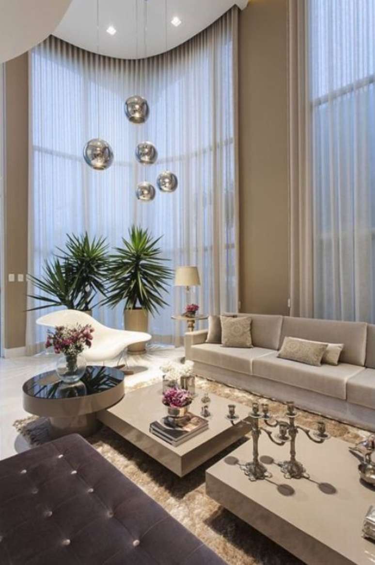 COR FENDI na Decoração – Como usar? 70 fotos【2020】  Interiores de casas,  Ideias para interiores, Decoração da sala