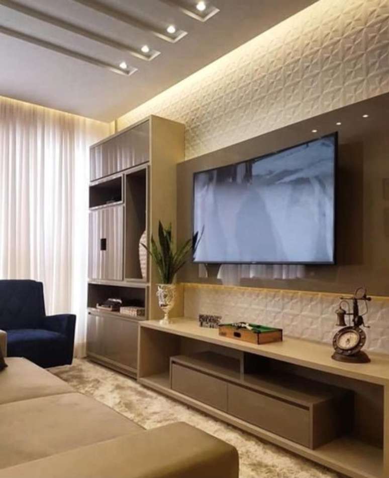 69. Esta sala de estar aposta na cor fendi para ganhar espa&ccedil;o. Foto: Instagram