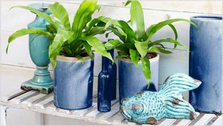 62. Vaso vietnamita azul para plantas lindas na sua casa – Por: Pinterest