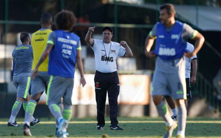 Vanderlei Luxemburgo comanda um Vasco envolto de problemas extra-campo (Foto: Rafael Ribeiro/Vasco.com.br)