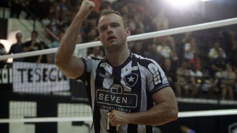 Vítor Gelli está no Botafogo desde 2015 (Foto: Divulgação/Botafogo)