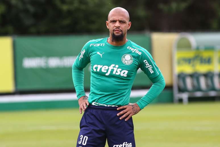 Jogador Felipe Melo durante treino do Palmeiras