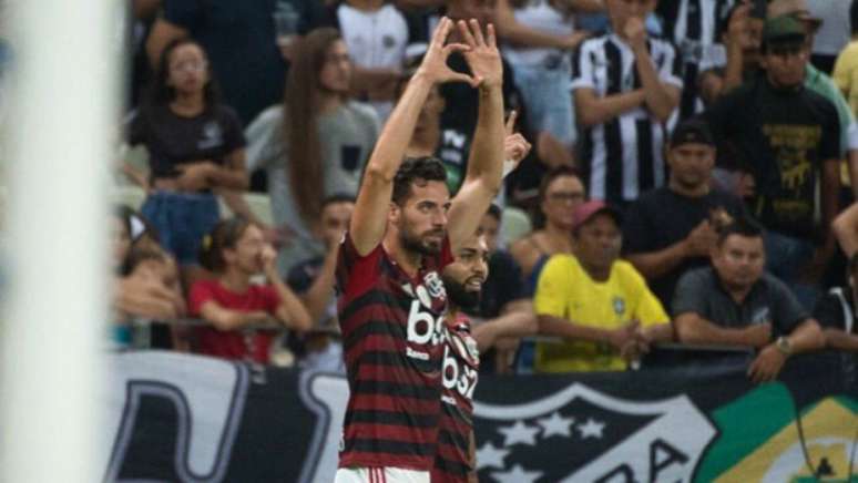 Pablo Marí e Gabriel Barbosa garantiram a vitória rubro-negra no Castelão (Foto: Alexandre Vidal/Flamengo)