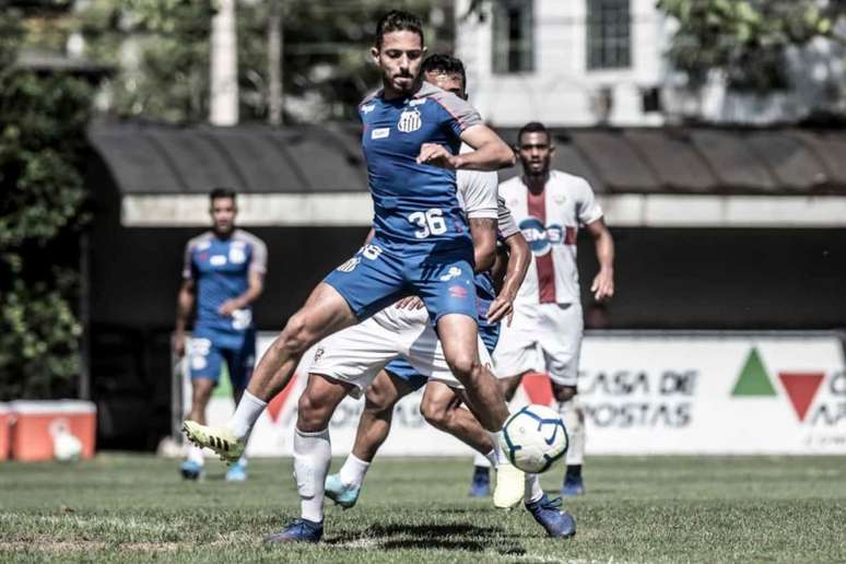 Jean Mota marcou dois gols no jogo-treino contra o Osasco Audax, nesta segunda-feira (Foto: Ivan Storti/Santos)